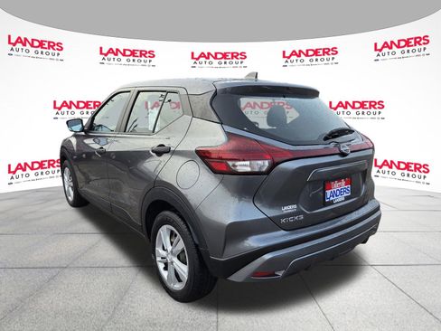 Used 2023 Nissan Kicks S image 5