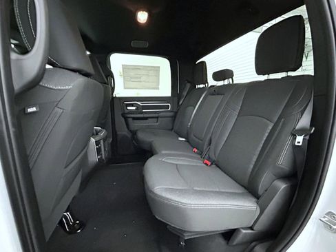 New 2026 RAM 3500 Big Horn AWD/4WD image 19