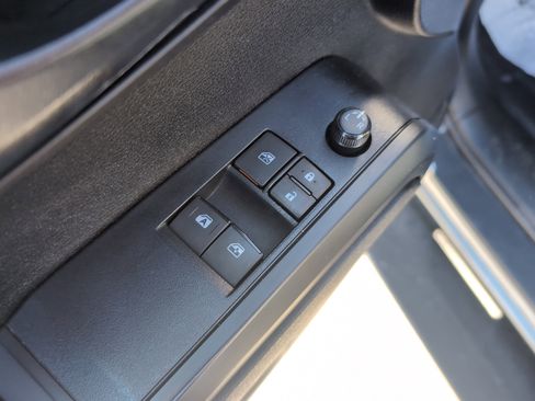 Certified 2022 Toyota Tacoma SR image 15