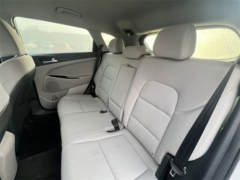 Used 2020 Hyundai Tucson SE image 21