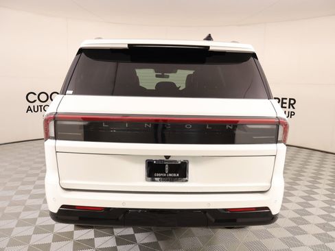 New 2026 Lincoln Navigator Black Label AWD/4WD image 23