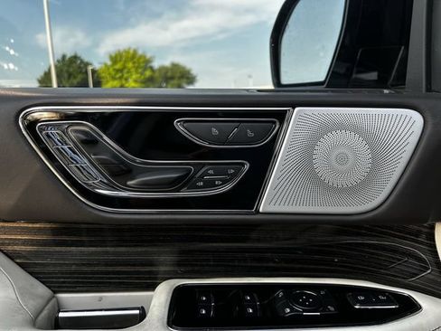 Used 2022 Lincoln Navigator L Black Label AWD/4WD image 27