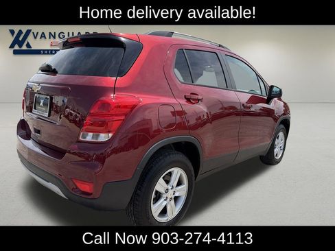 Used 2022 Chevrolet Trax LT w/ Driver Confidence Package AWD/4WD image 4