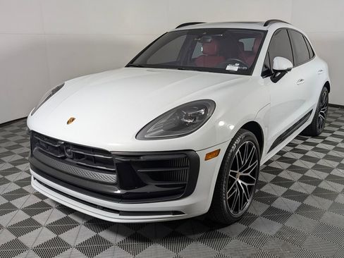 Certified 2023 Porsche Macan GTS AWD/4WD image 1