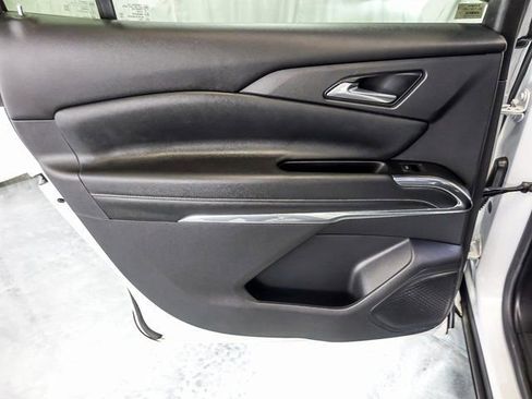 Used 2021 Chevrolet Silverado 1500 LT Trail Boss w/ Convenience Package II image 29