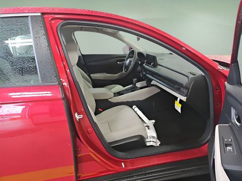 Used 2024 Honda Accord LX image 5