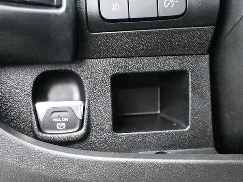 Used 2025 RAM ProMaster 2500 w/ Convenience Group FWD image 9