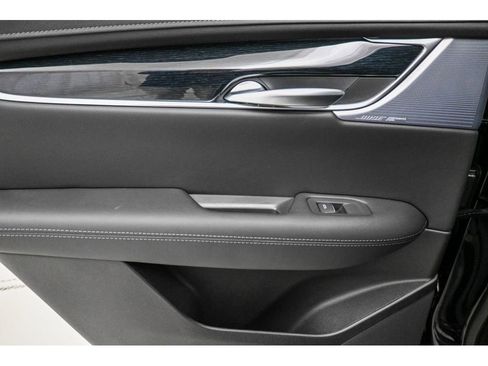 New 2026 Cadillac XT5 Premium Luxury AWD/4WD image 11