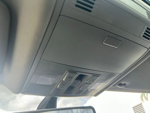 Used 2019 Volkswagen Jetta SE image 57