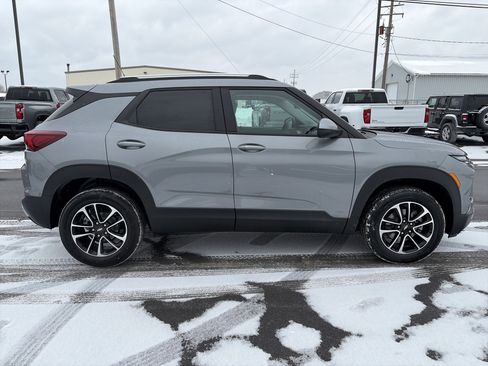 New 2026 Chevrolet TrailBlazer LT w/ Convenience Package image 2