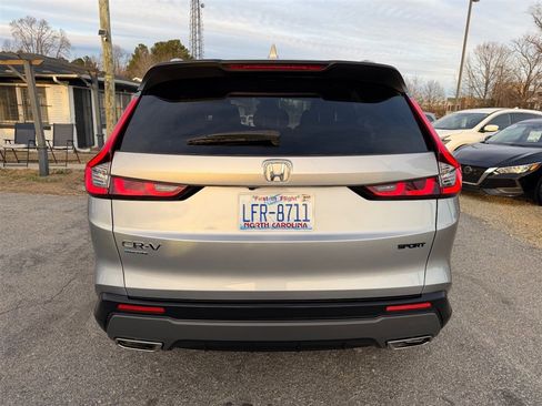 Used 2023 Honda CR-V Sport image 4