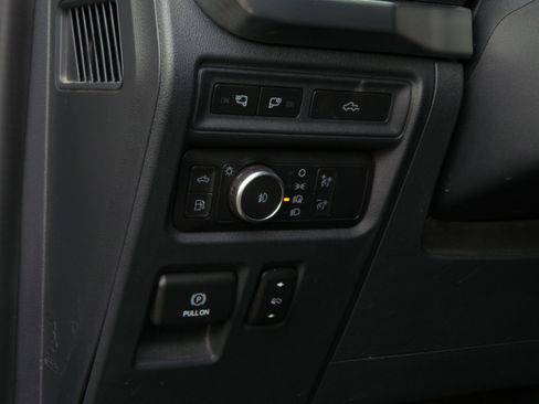 Used 2022 Ford F150 Lariat w/ Equipment Group 502A High AWD/4WD image 30