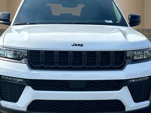 New 2026 Jeep Grand Cherokee Limited image 2