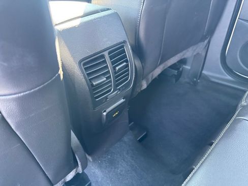 Used 2017 Ford Escape Titanium AWD/4WD image 32