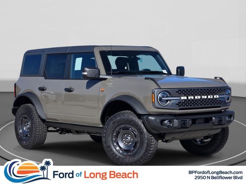New 2025 Ford Bronco Badlands image 1