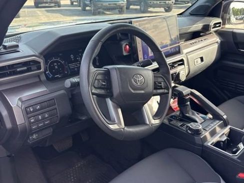 Used 2025 Toyota Tacoma TRD Off-Road w/ TRD Off Road Upgrade Package AWD/4WD image 14