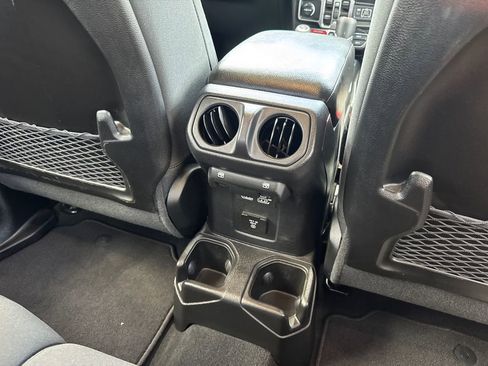 Used 2026 Jeep Gladiator Mojave AWD/4WD image 21