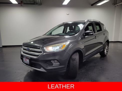 Used 2018 Ford Escape Titanium w/ Ford Safe & Smart Package AWD/4WD image 5