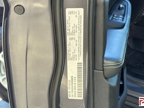 Used 2022 Jeep Grand Cherokee L Laredo w/ Luxury Tech Group I AWD/4WD image 38
