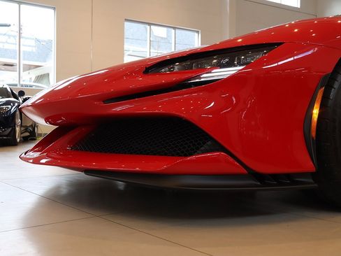 Certified 2022 Ferrari SF90 Spider image 23