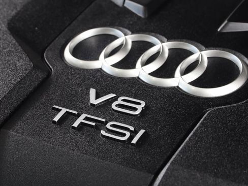 Used 2025 Audi S8 image 33