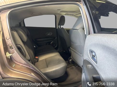 Used 2020 Honda HR-V EX image 11
