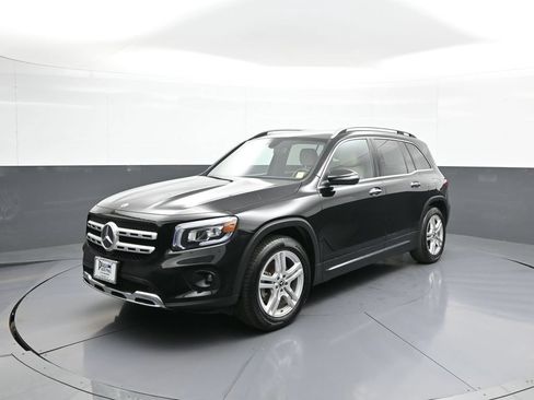 Used 2020 Mercedes-Benz GLB 250 4MATIC image 1