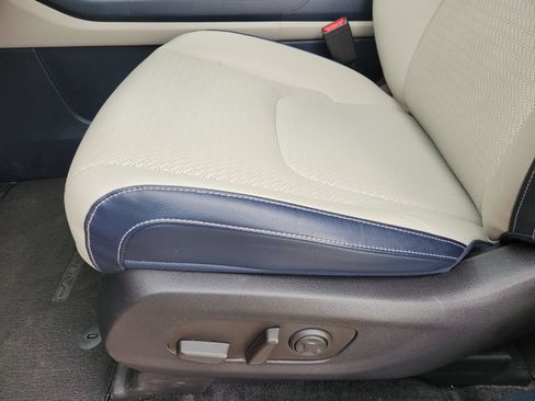 Used 2025 Kia Carnival SX Prestige FWD image 26