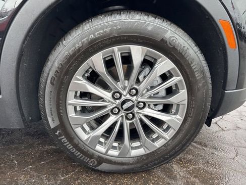 Certified 2025 Cadillac XT4 Premium Luxury w/ Cold Weather Package image 30