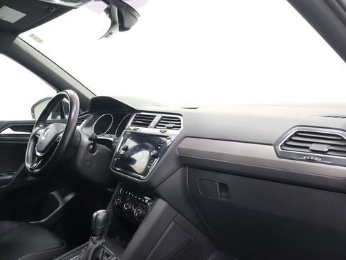 Used 2021 Volkswagen Tiguan SE R-Line image 23