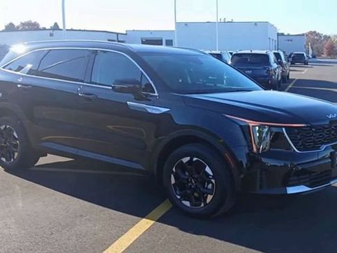 New 2026 Kia Sorento S AWD/4WD image 5
