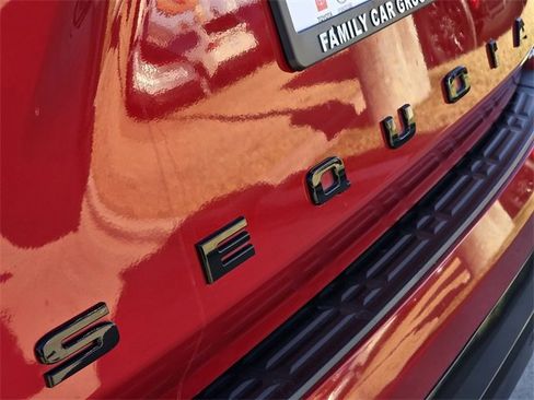 Used 2025 Toyota Sequoia Platinum image 7