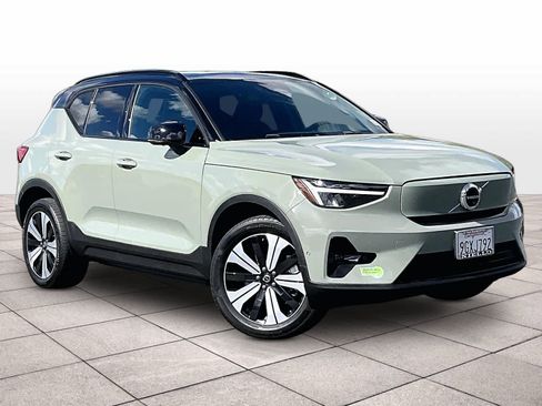 Used 2023 Volvo XC40 Recharge Plus w/ Protection Package Premier image 2