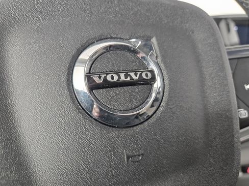 Certified 2023 Volvo XC40 B5 Plus w/ Driver Assist Package image 29