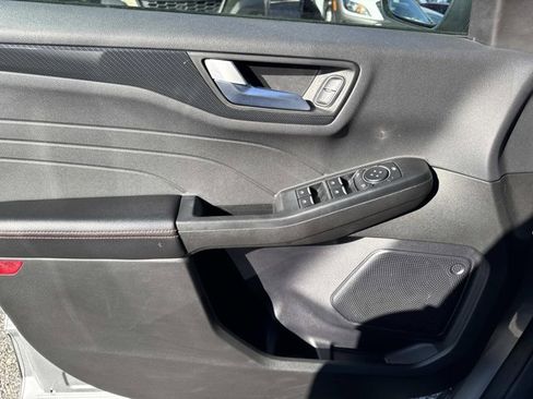 Used 2024 Ford Escape ST-Line image 9