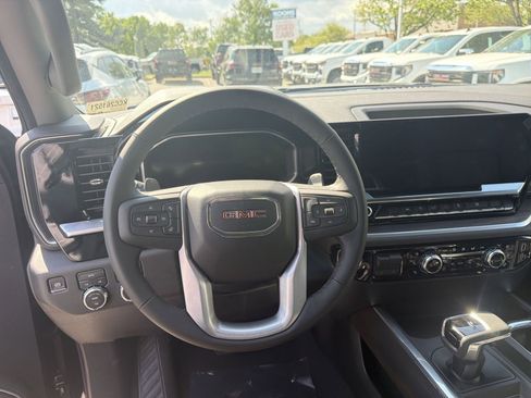 New 2026 GMC Sierra 1500 SLT w/ SLT Premium Package AWD/4WD image 16
