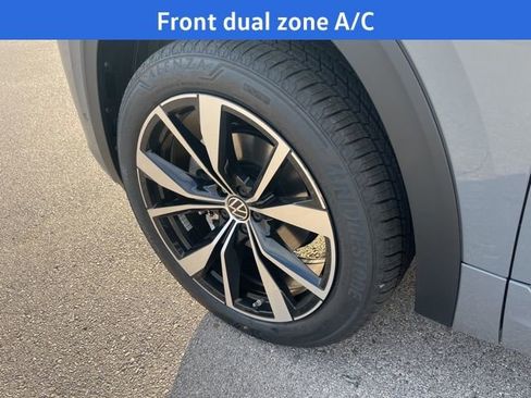 New 2026 Volkswagen Atlas Cross Sport SEL Premium R-Line image 5