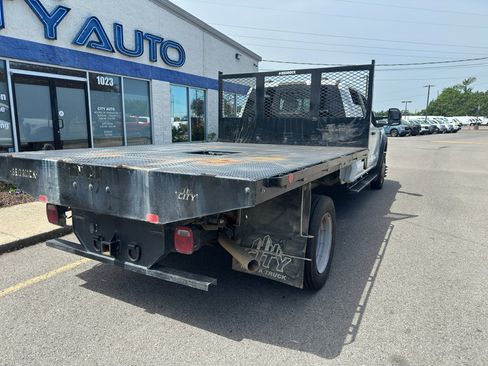 Used 2024 Ford F550 4x4 Crew Cab Super Duty image 4