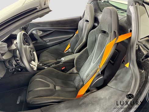 Used 2024 McLaren 750S Spider image 3
