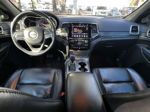 Used 2019 Jeep Grand Cherokee Limited image 35