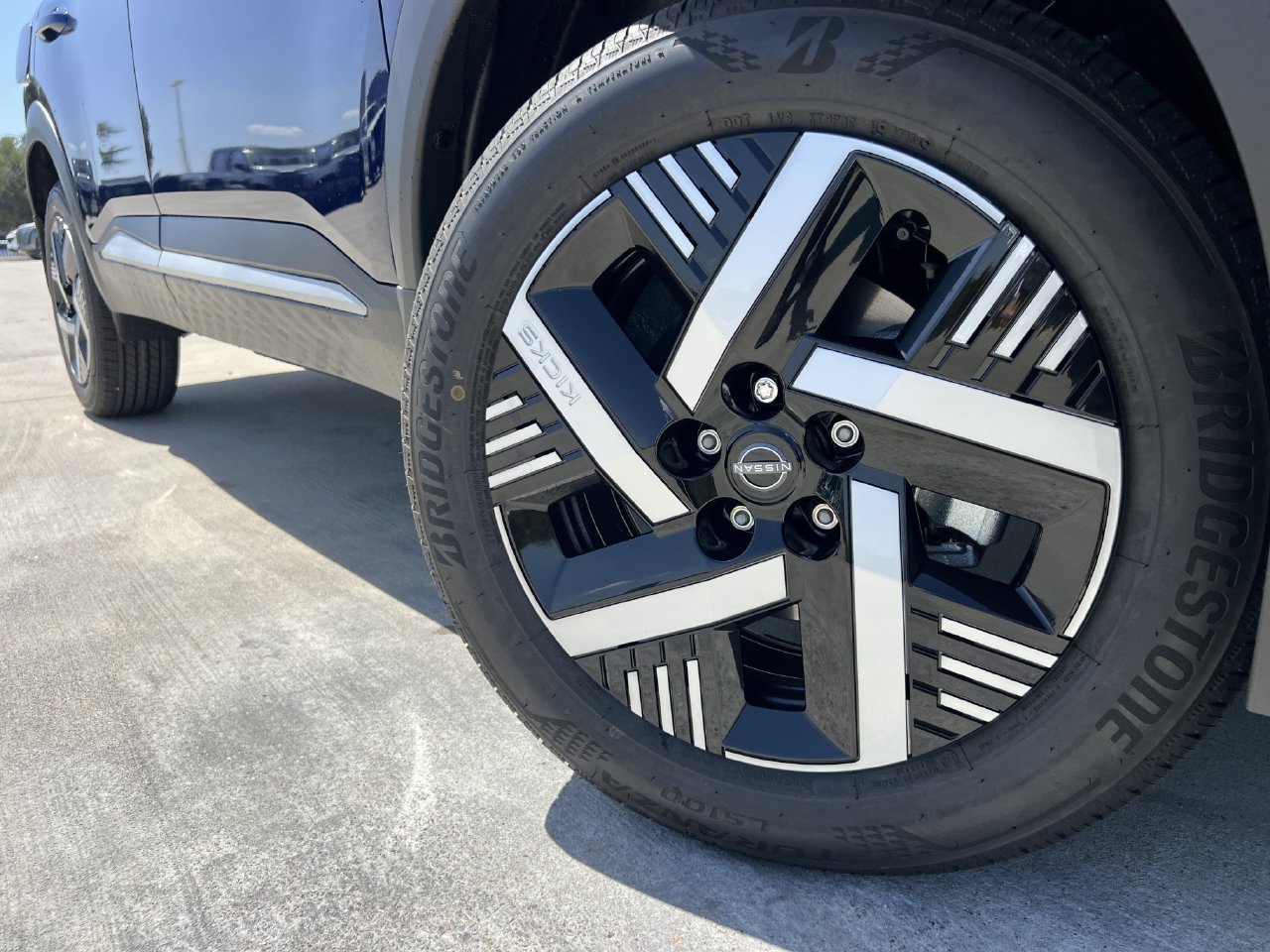 New 2027 Nissan Kicks SV FWD image 6