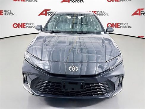 Certified 2025 Toyota Camry SE image 2
