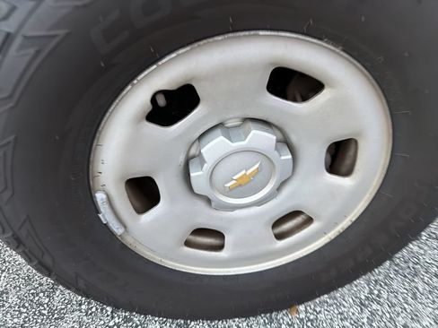Used 2019 Chevrolet Colorado W/T RWD image 5