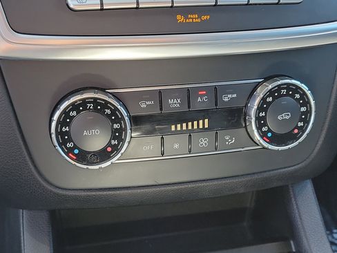 Used 2012 Mercedes-Benz ML 350 BlueTEC 4MATIC image 26