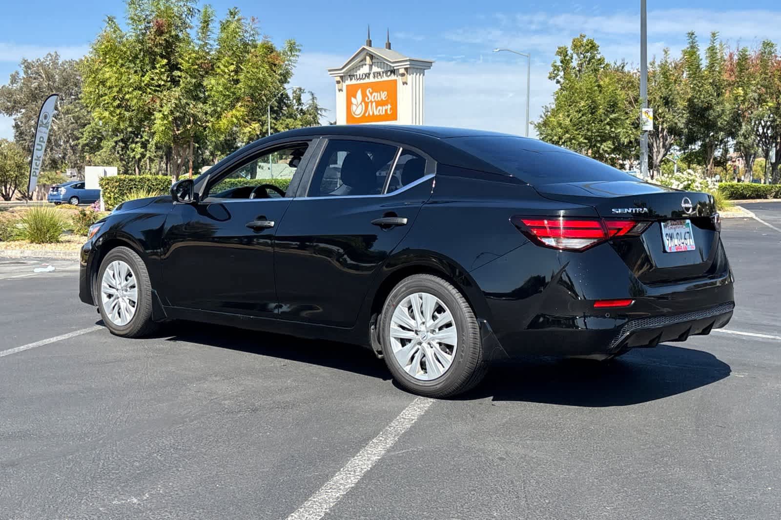 Certified 2024 Nissan Sentra S FWD image 6