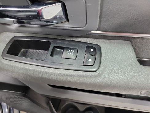 Used 2019 RAM 1500 Big Horn image 22