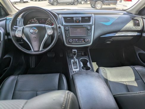 Used 2016 Nissan Altima 2.5 SL w/ 2.5 Technology Package image 13