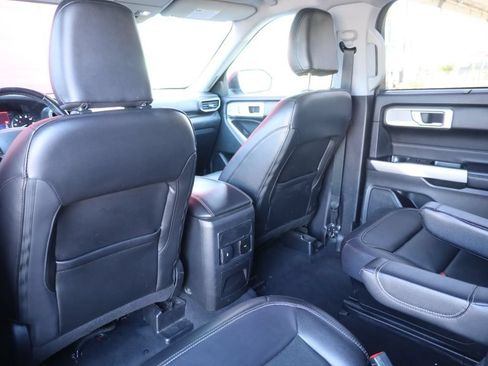 Used 2022 Ford Explorer Limited AWD/4WD image 19