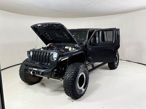 Used 2022 Jeep Gladiator Rubicon w/ Dual Top Group AWD/4WD image 39