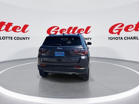 Used 2023 Jeep Compass Limited image 7